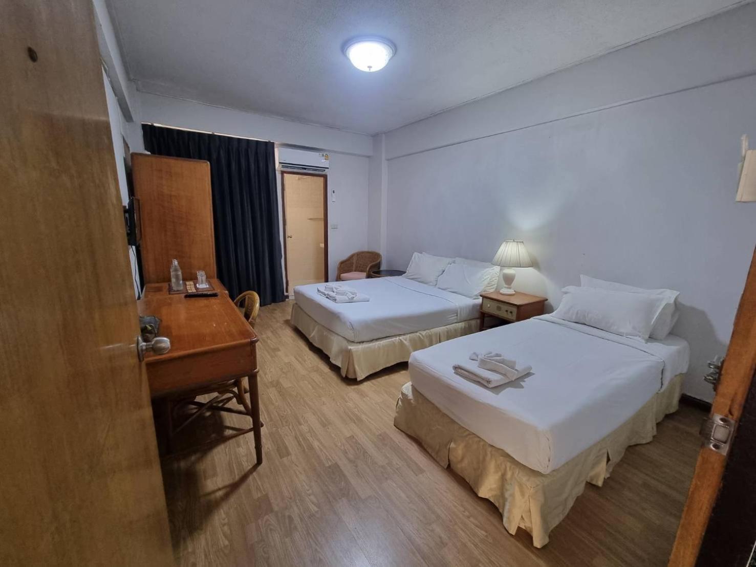Hotel 12Pm Bangkok Extérieur photo