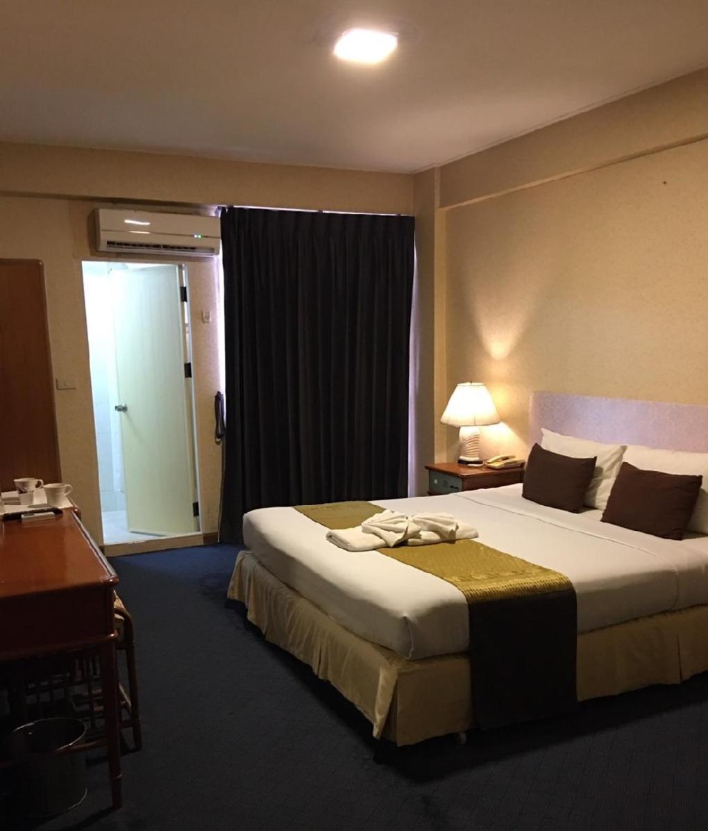 Hotel 12Pm Bangkok Extérieur photo