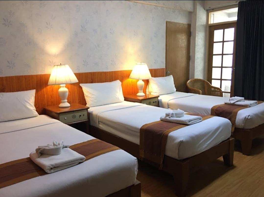 Hotel 12Pm Bangkok Extérieur photo