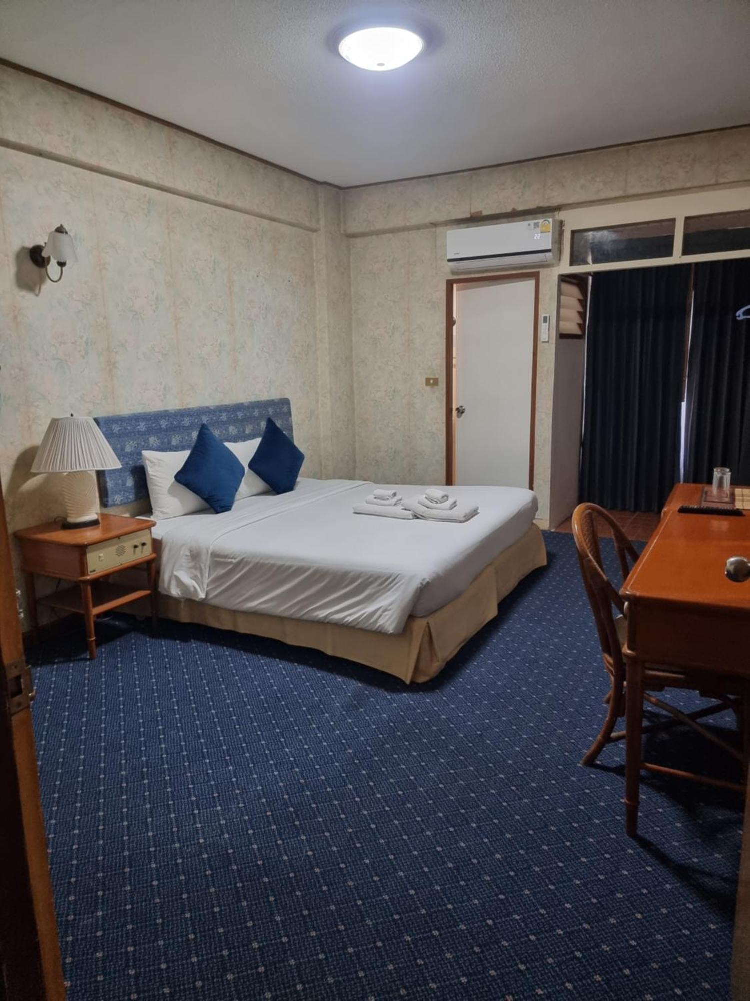 Hotel 12Pm Bangkok Extérieur photo